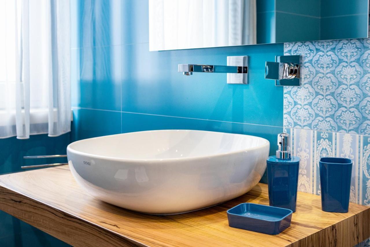 Zaffiro Lavico Rooms Etna Nature Sea Acireale Kültér fotó