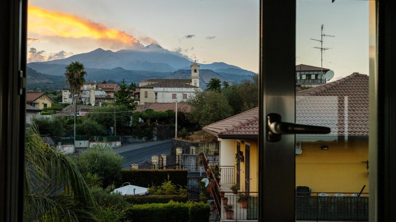 Zaffiro Lavico Rooms Etna Nature Sea Acireale Kültér fotó